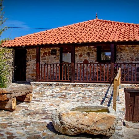 米兰德拉Casa Da Fonte Limpa别墅 外观 照片